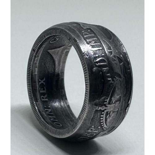 1922 UK Half Crown Coin Ring Size 8